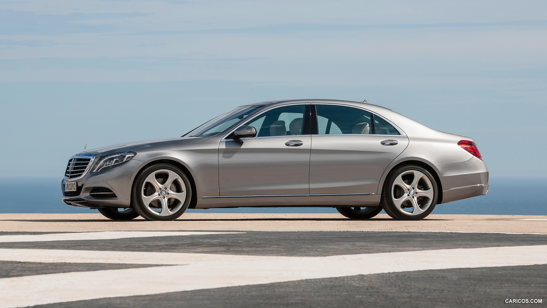 2014 Mercedes-Benz S-Class S400 HYBRID - Side, #12 of 138