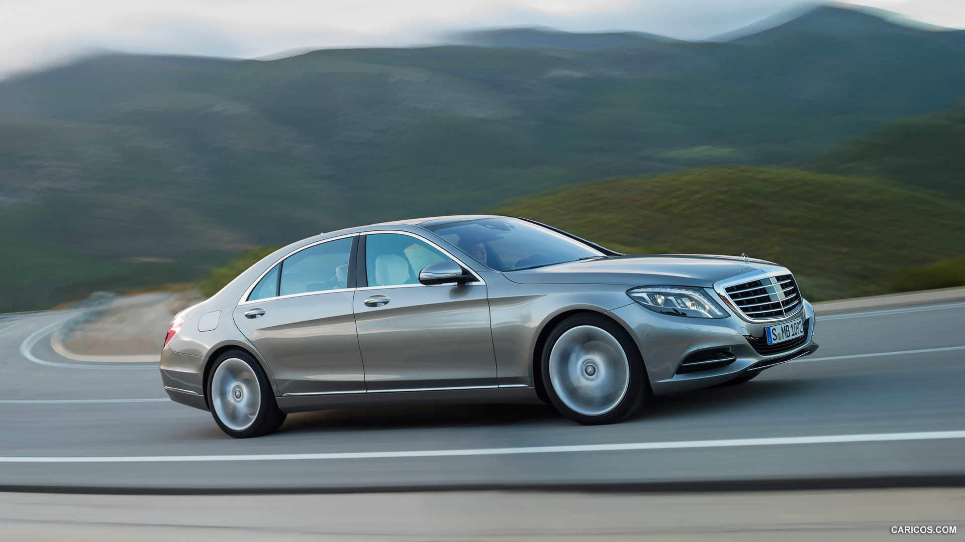 2014 Mercedes-Benz S-Class S400 HYBRID - Side, #16 of 138