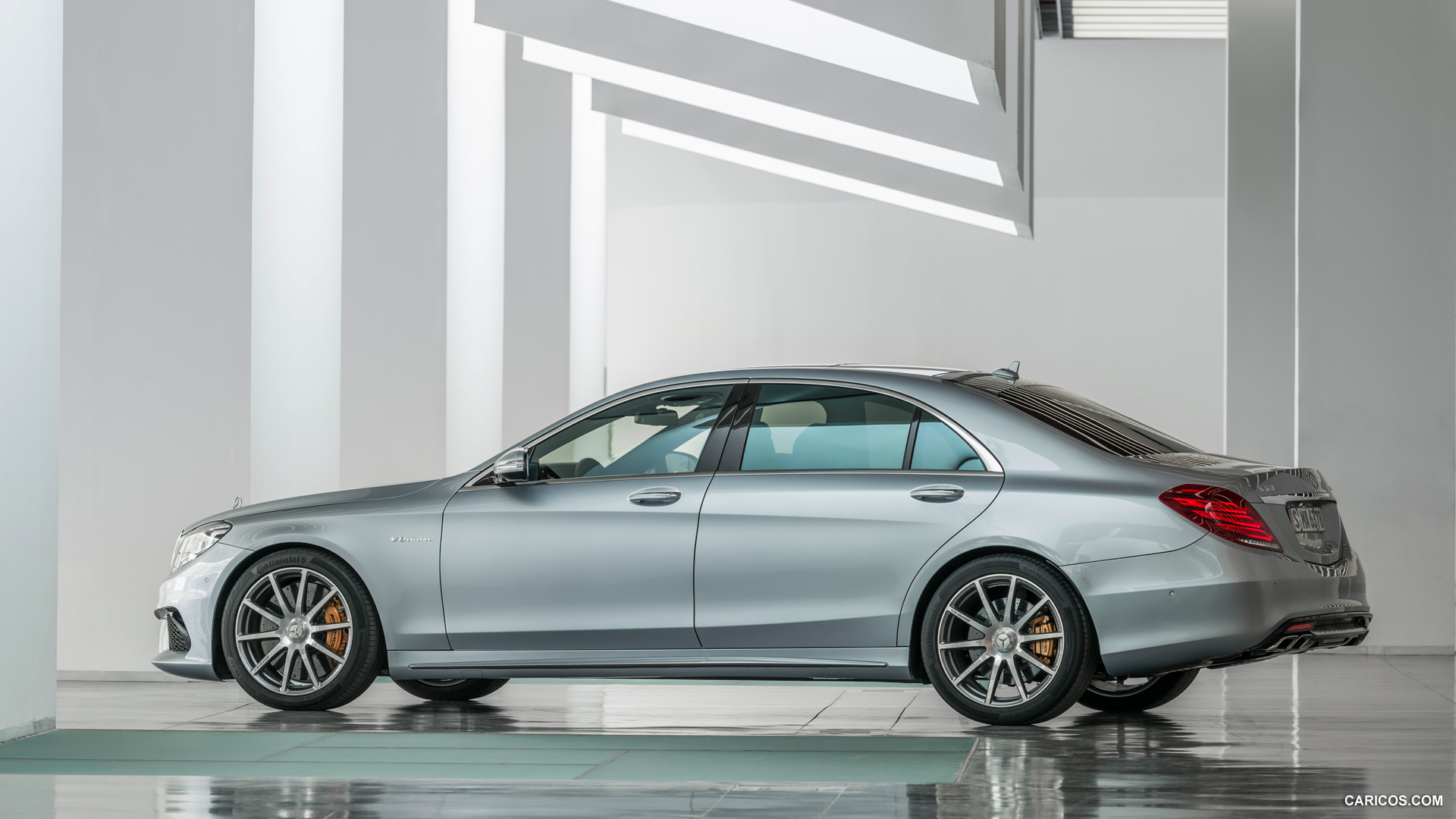 2014 Mercedes-Benz S63 AMG 4MATIC  - Side, #73 of 102