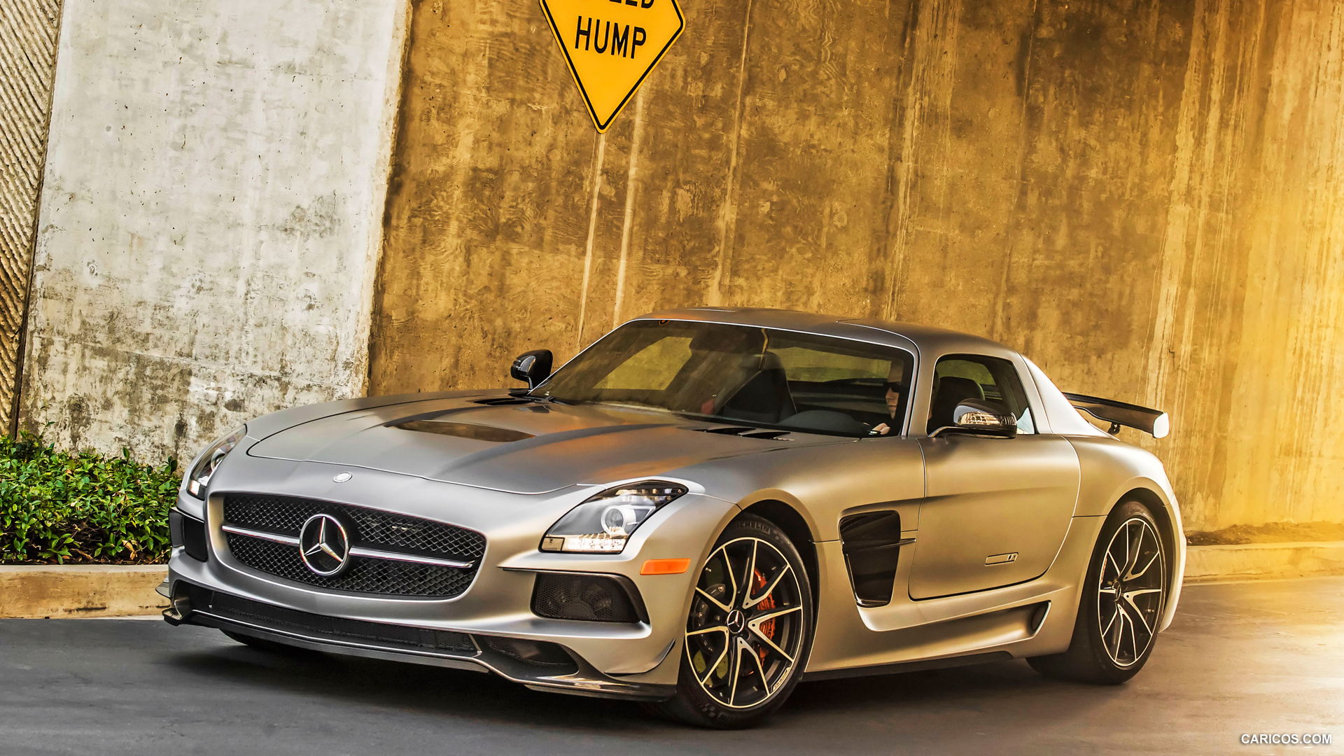 2014 Mercedes-Benz SLS AMG Coupe Black Series (US Version)  - Front, #29 of 40