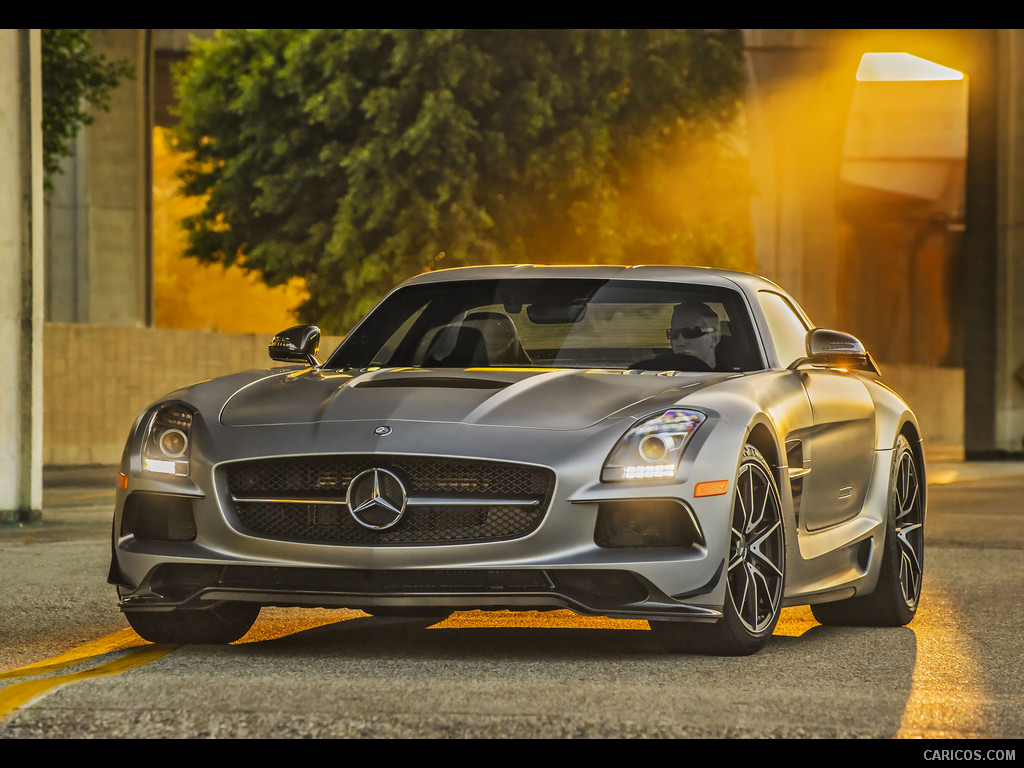 2014 Mercedes-Benz SLS AMG Coupe Black Series (US Version)  - Front