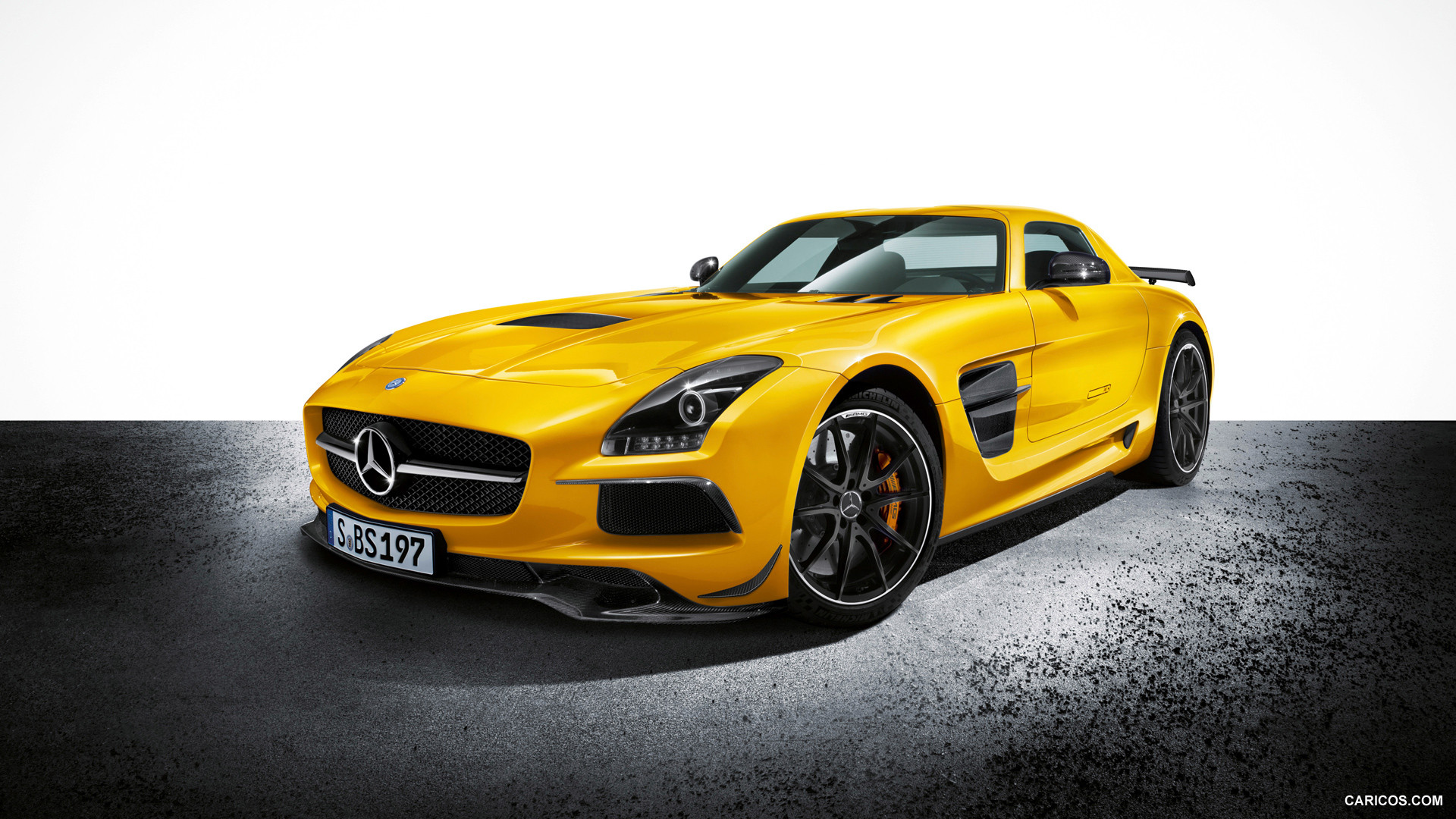 2014 Mercedes-Benz SLS AMG Coupe Black Series Solarbeam - Front, #14 of 40