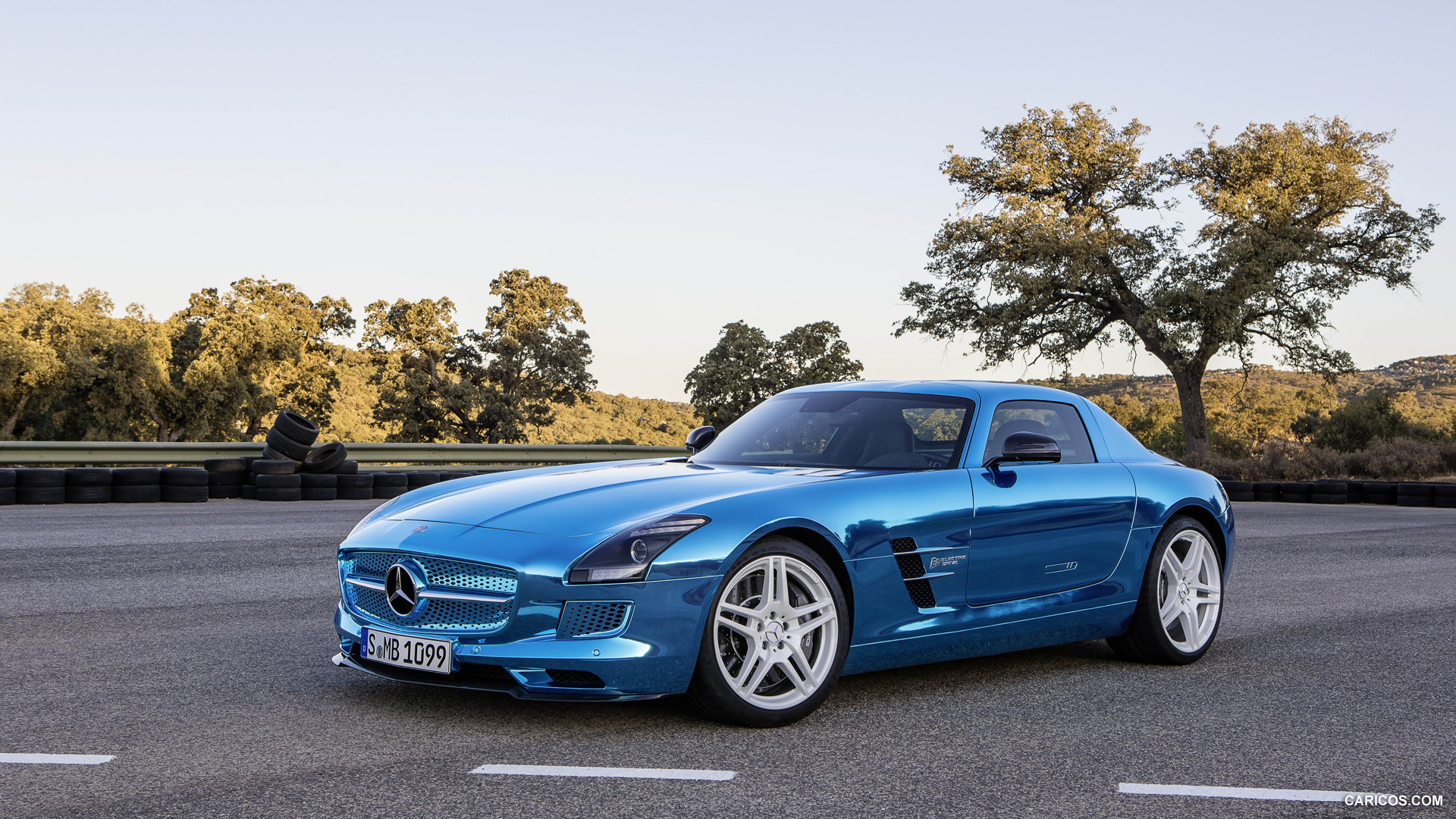 2014 Mercedes-Benz SLS AMG Coupe Electric Drive  - Front, #2 of 47