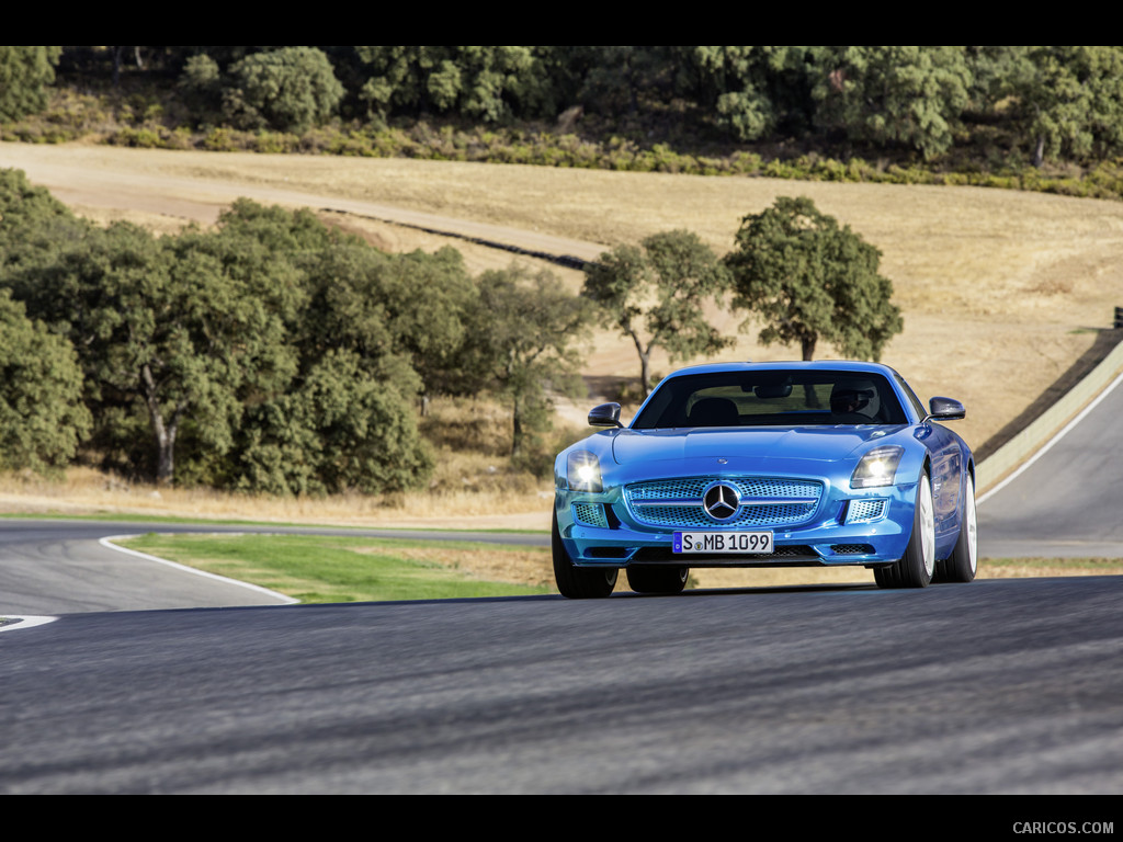 2014 Mercedes-Benz SLS AMG Coupe Electric Drive  - Front