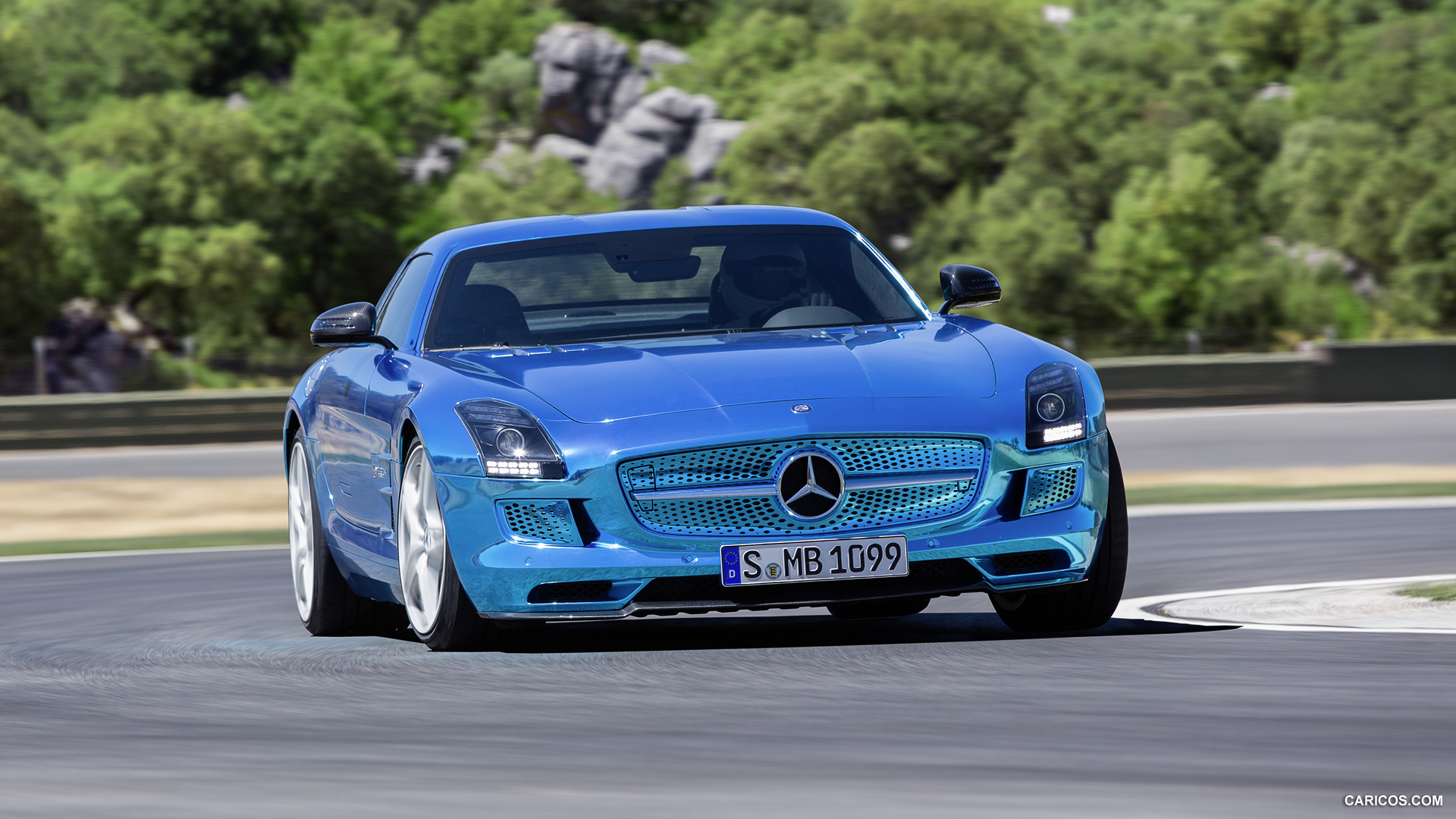 2014 Mercedes-Benz SLS AMG Coupe Electric Drive  - Front, #9 of 47