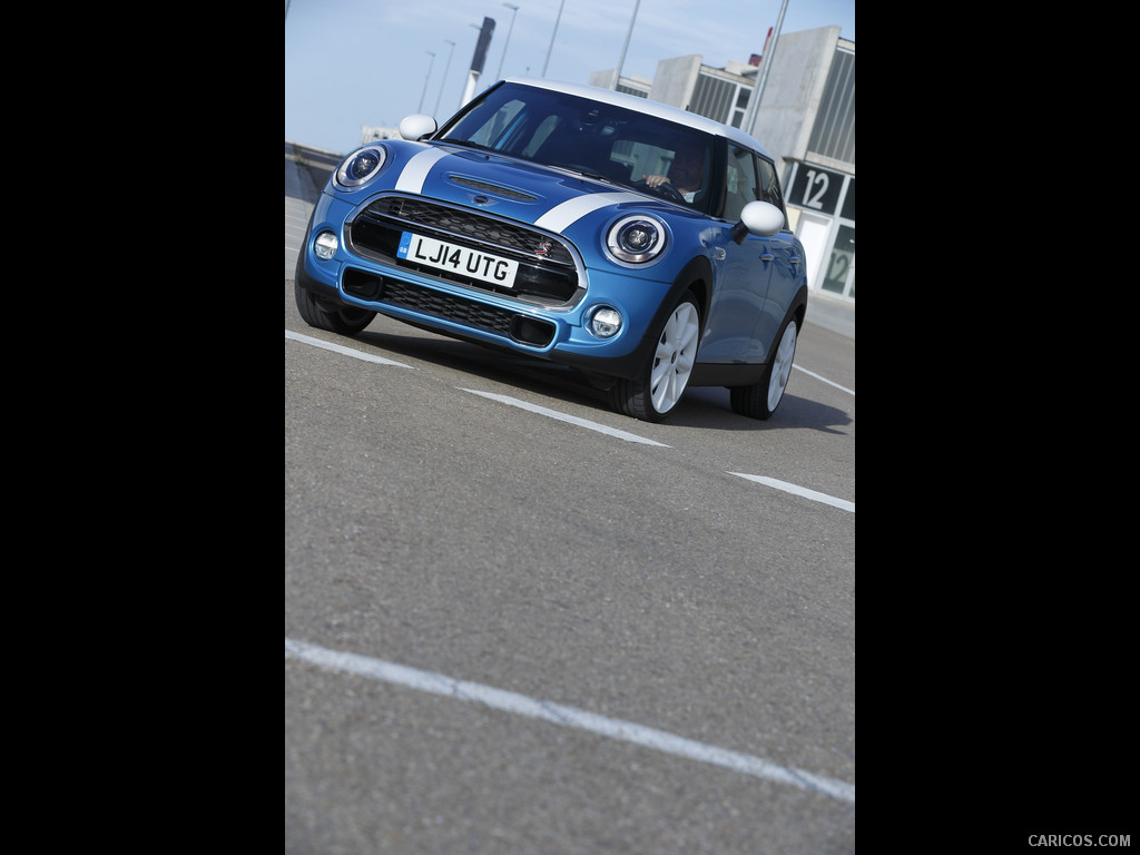 2015 MINI Cooper 5-Door  - Front