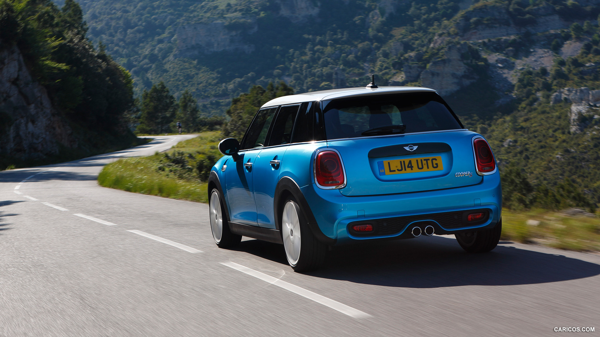 2015 MINI Cooper 5-Door  - Rear, #5 of 179