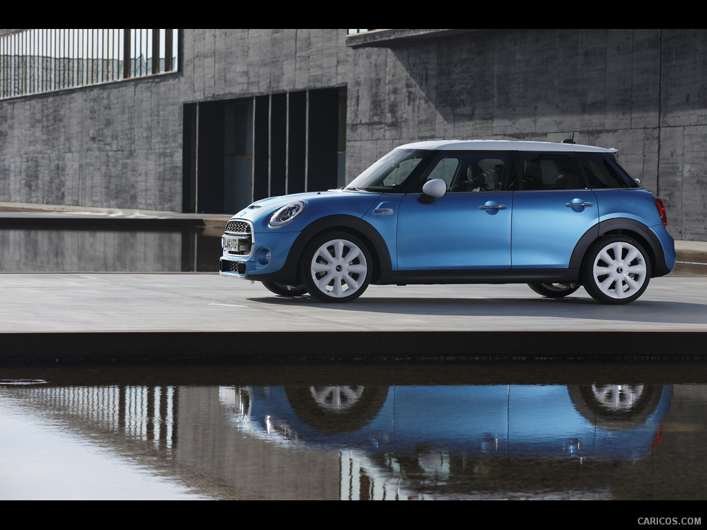 2015 MINI Cooper 5-Door  - Side