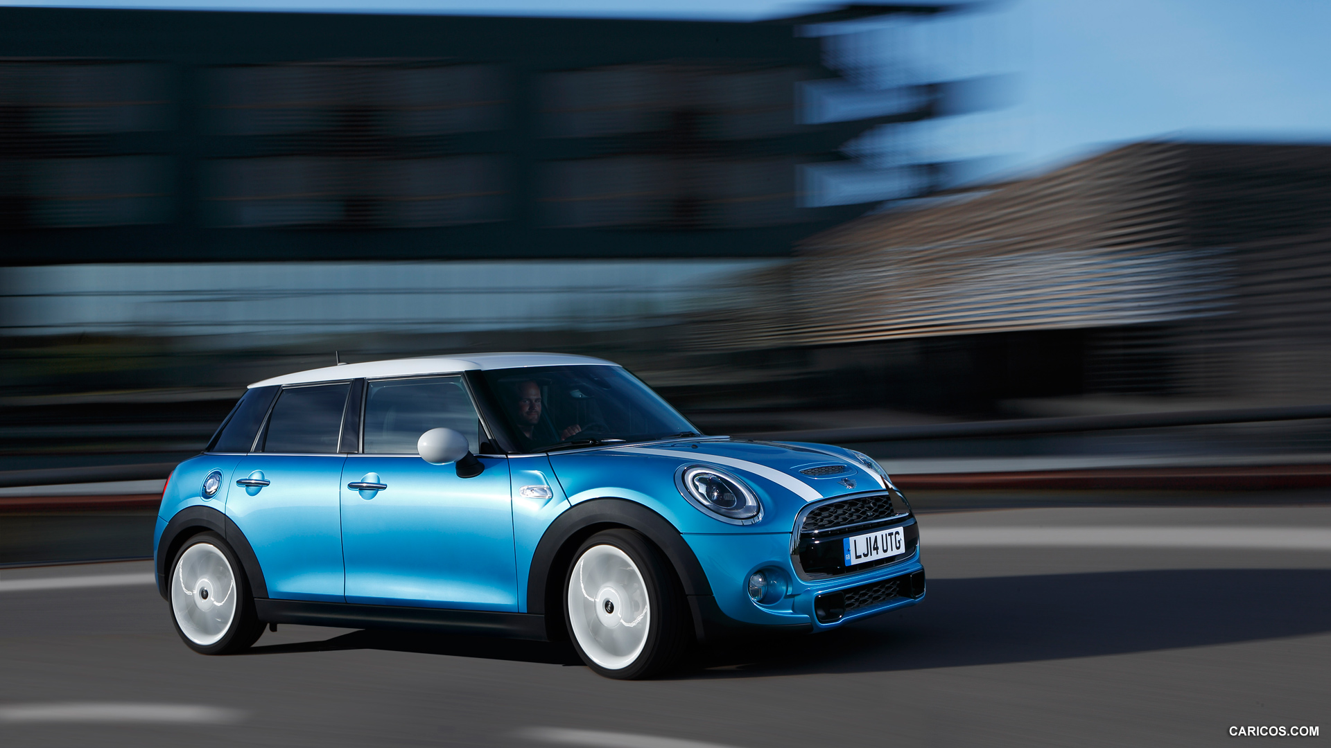 2015 MINI Cooper 5-Door  - Side, #39 of 179