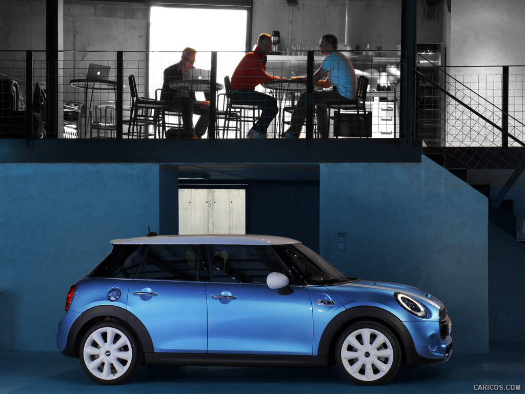 2015 MINI Cooper 5-Door  - Side