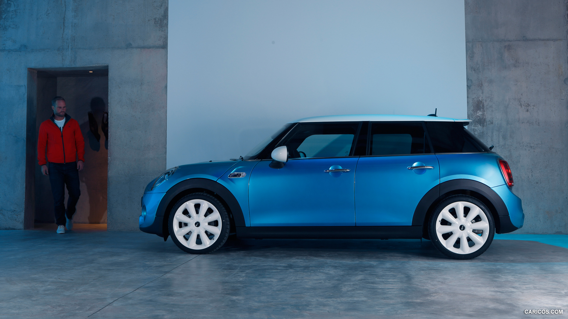 2015 MINI Cooper 5-Door  - Side, #46 of 179