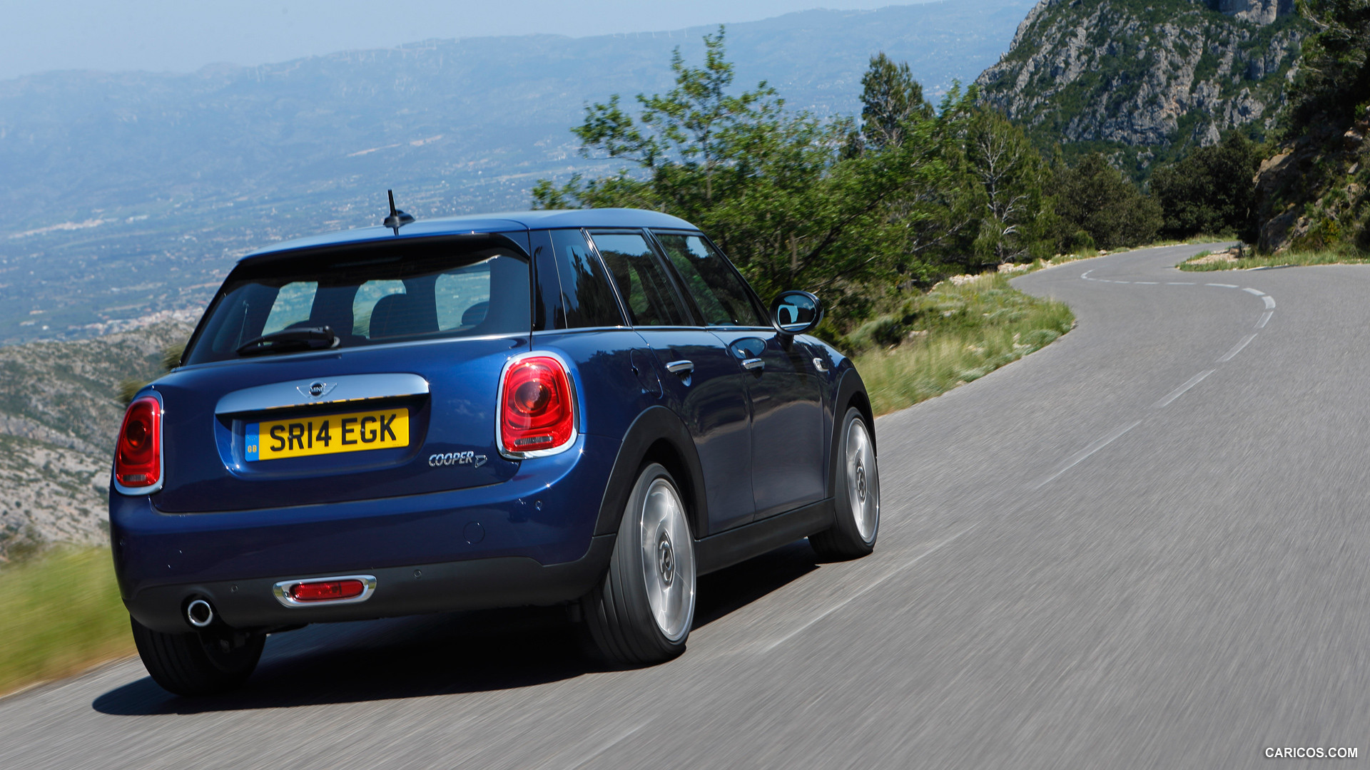 2015 MINI Cooper D 5-Door  - Rear, #116 of 179