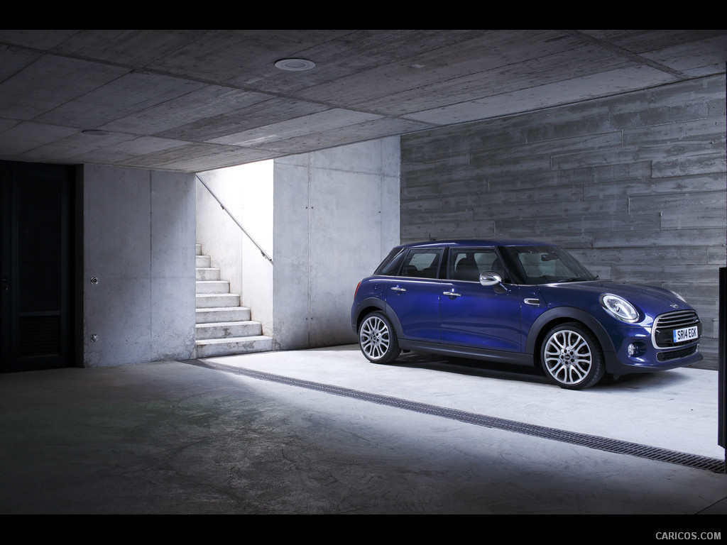 2015 MINI Cooper D 5-Door  - Side