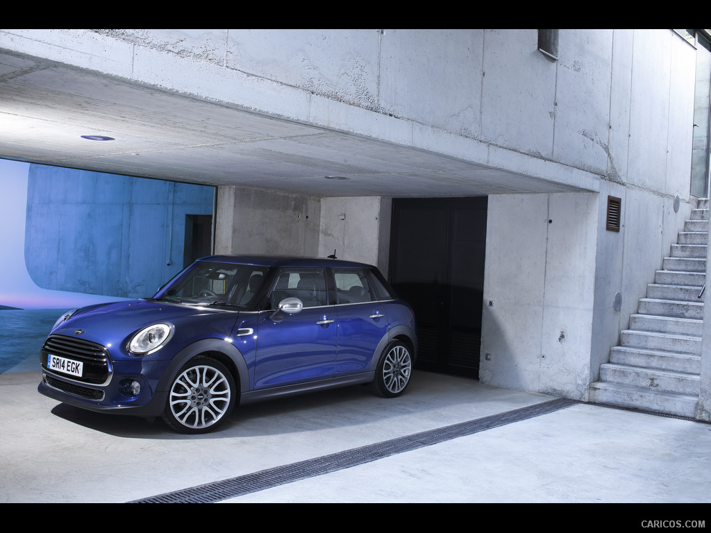 2015 MINI Cooper D 5-Door  - Side