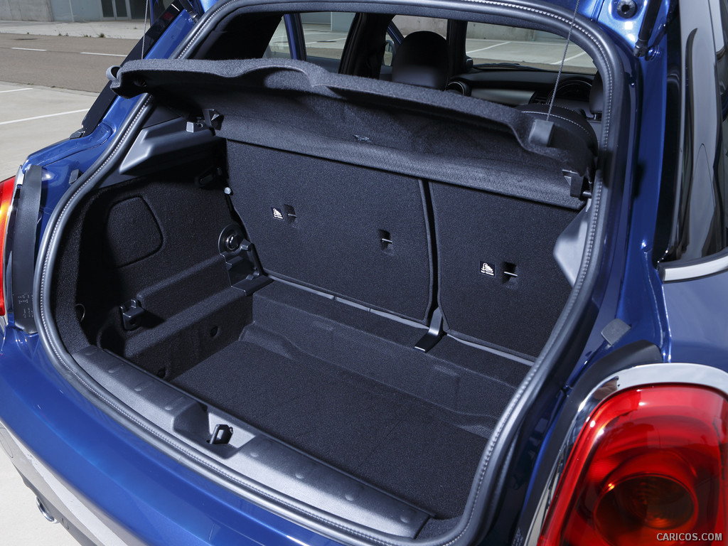 2015 MINI Cooper D 5-Door  - Trunk