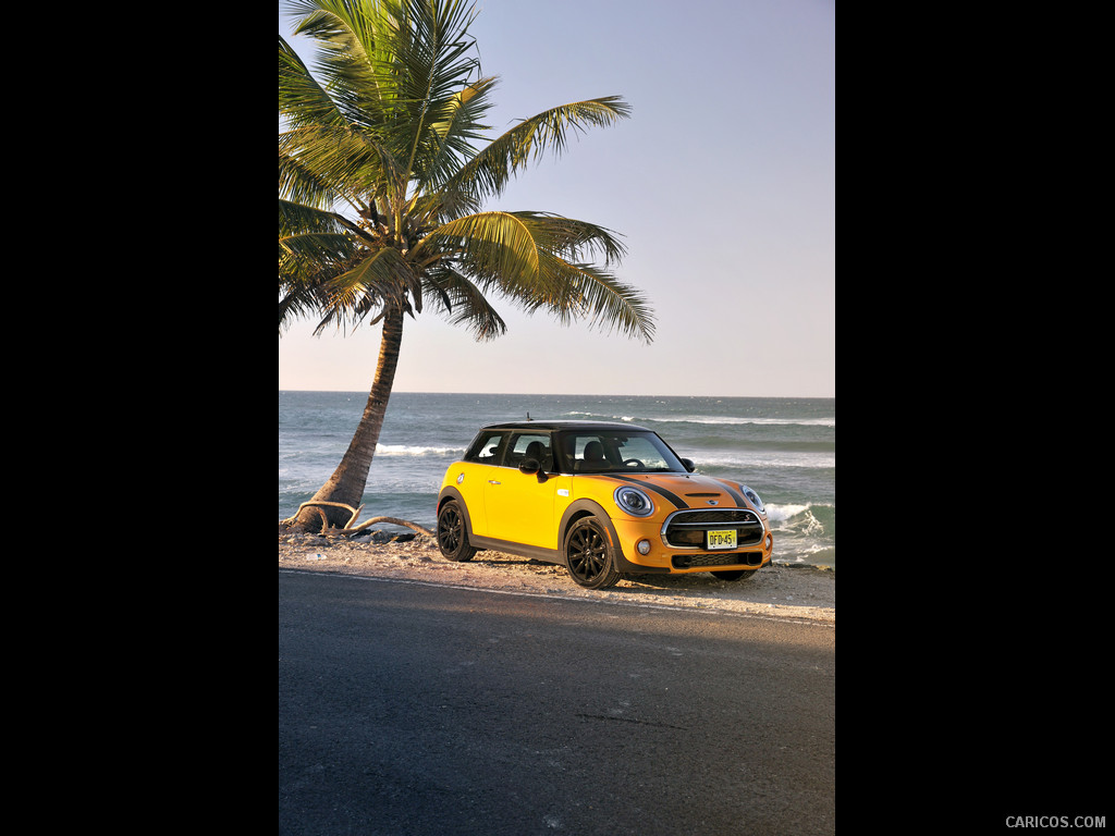 2015 MINI Cooper S (Yellow) - Front