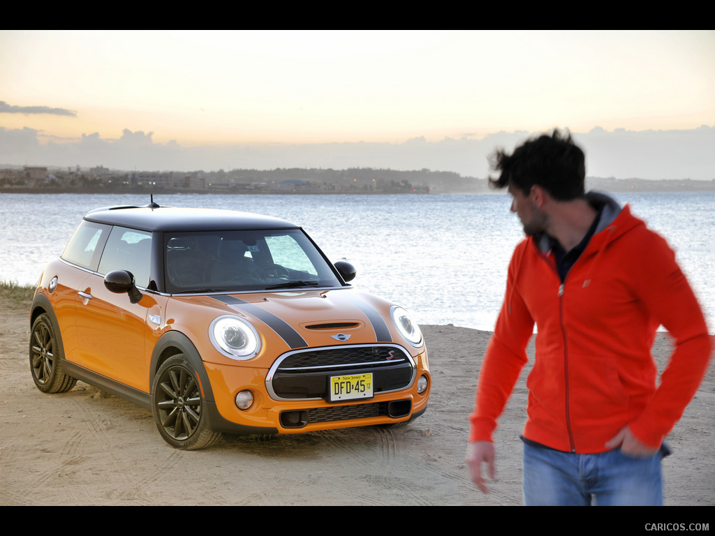 2015 MINI Cooper S (Yellow) - Front