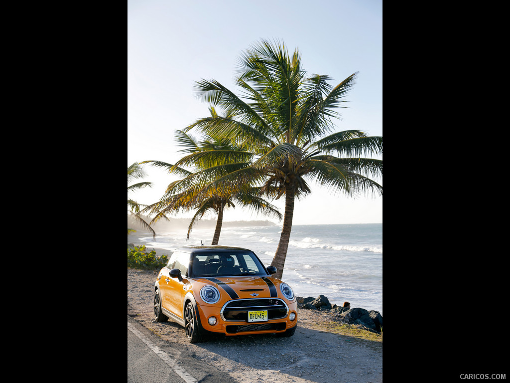 2015 MINI Cooper S (Yellow) - Front