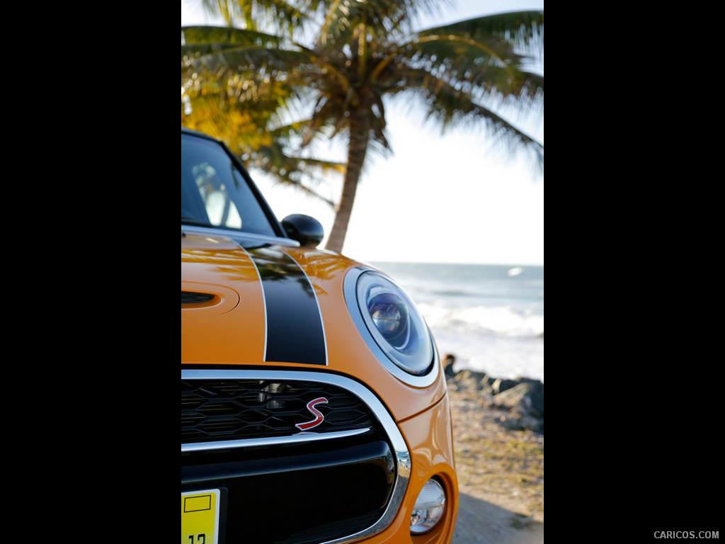 2015 MINI Cooper S (Yellow) - Front