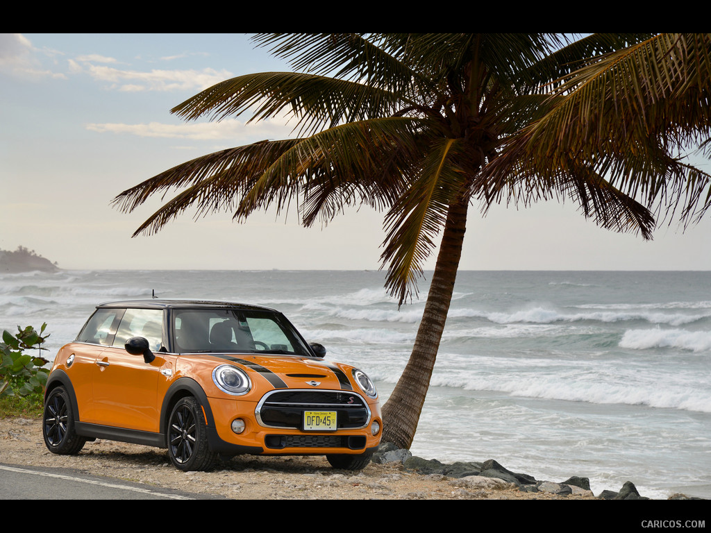 2015 MINI Cooper S (Yellow) - Front