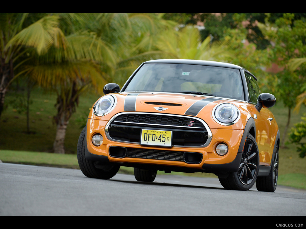 2015 MINI Cooper S (Yellow) - Front