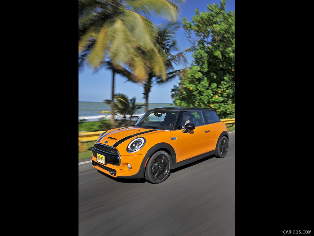 2015 MINI Cooper S (Yellow) - Front