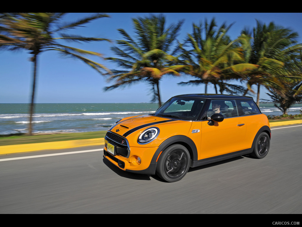 2015 MINI Cooper S (Yellow) - Front