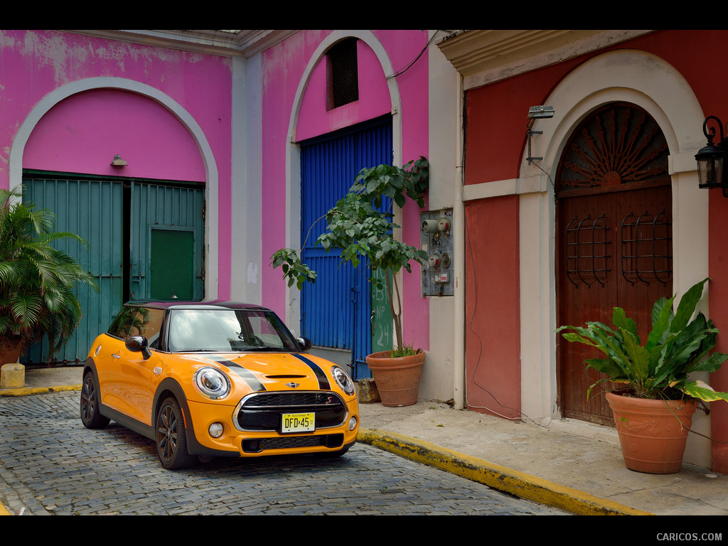 2015 MINI Cooper S (Yellow) - Front