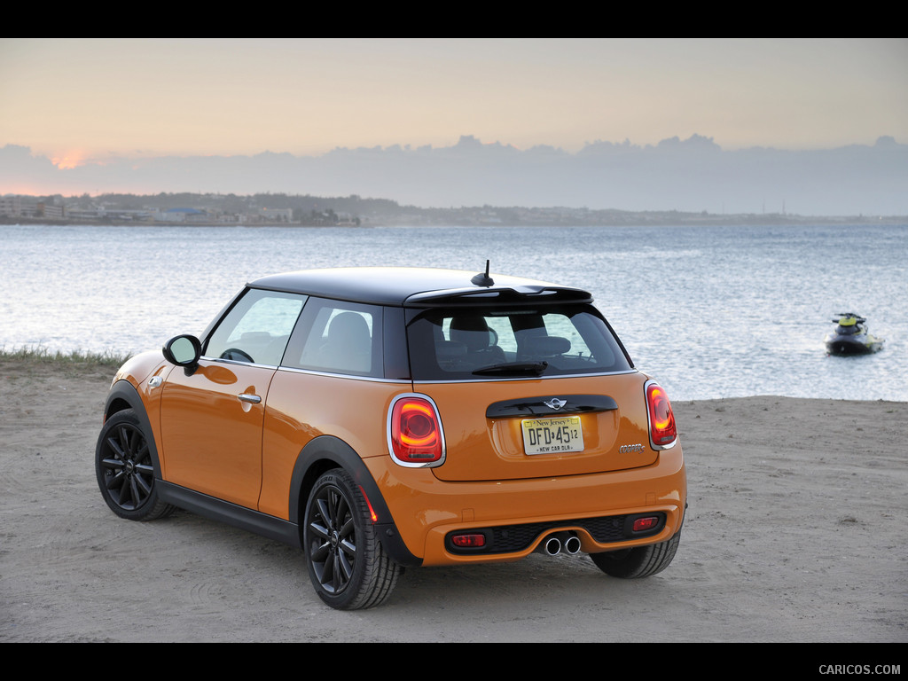 2015 MINI Cooper S (Yellow) - Rear