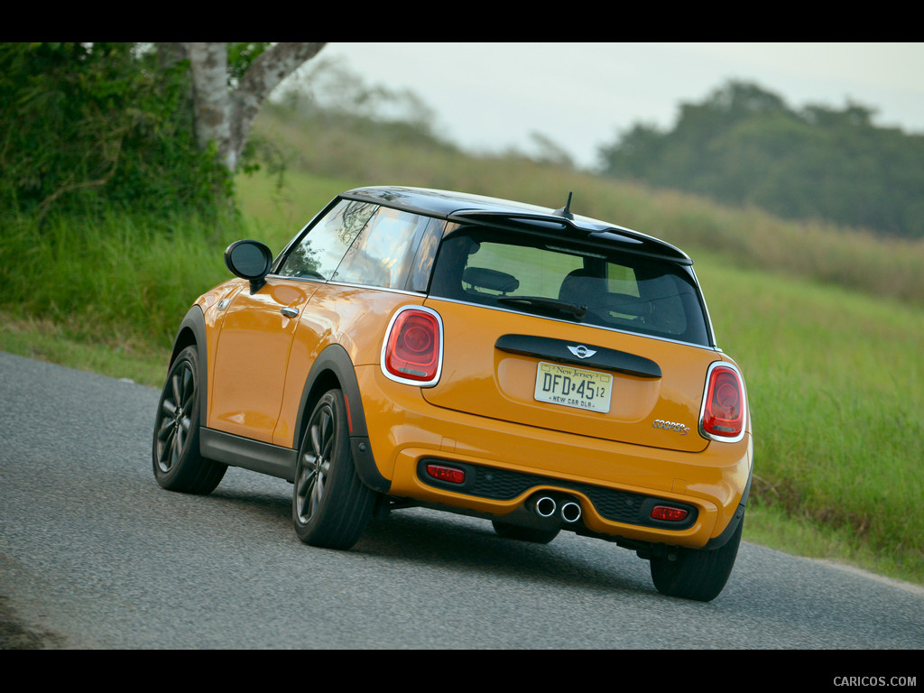 2015 MINI Cooper S (Yellow) - Rear