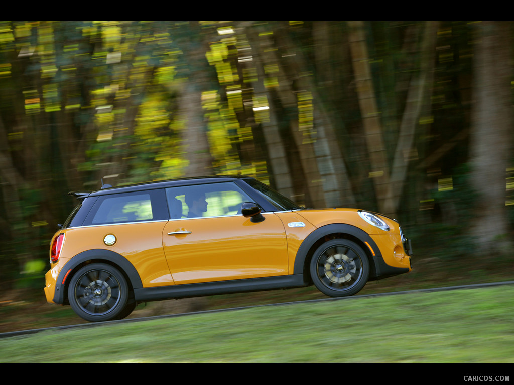 2015 MINI Cooper S (Yellow) - Side