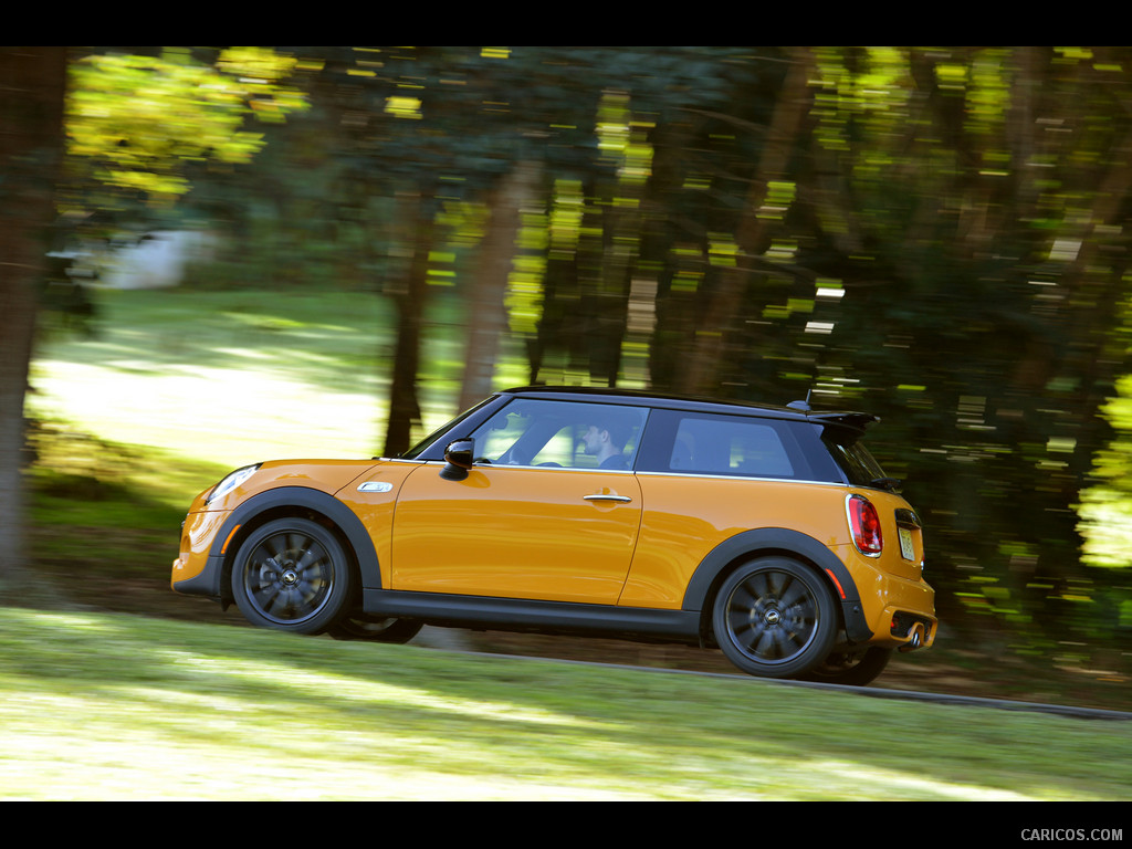 2015 MINI Cooper S (Yellow) - Side