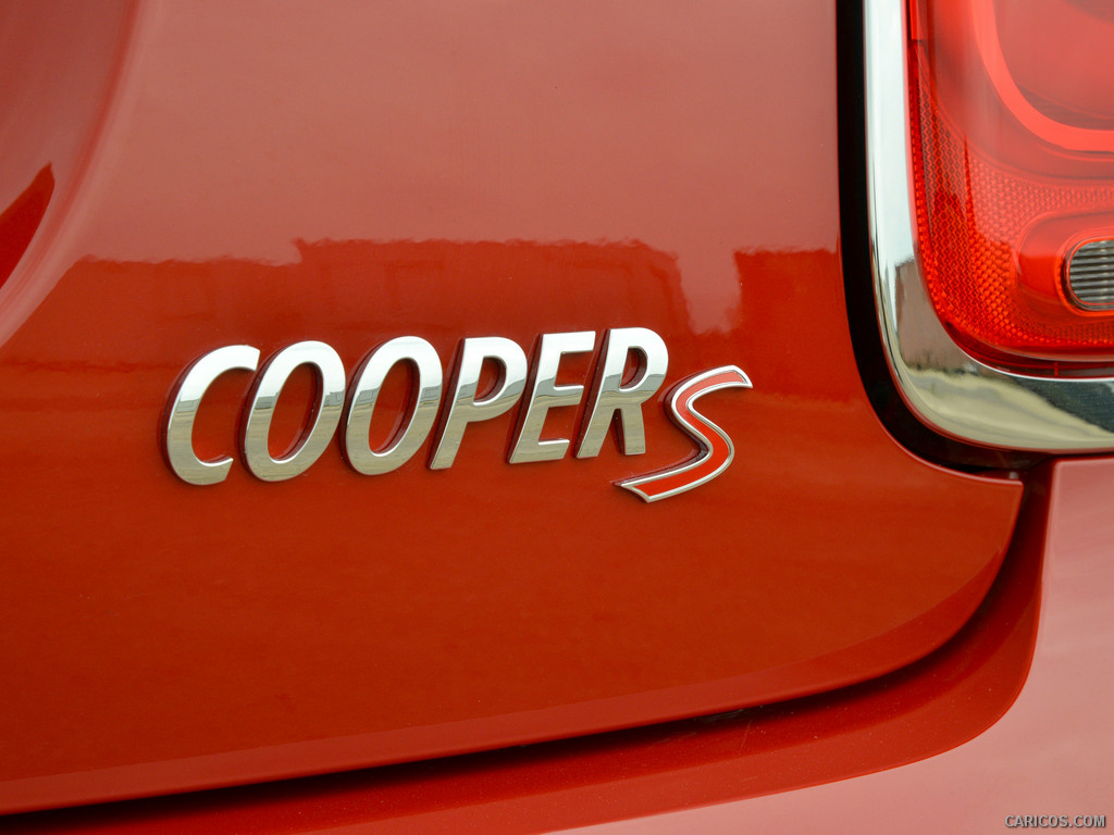 2015 MINI Cooper S 5-Door  - Badge