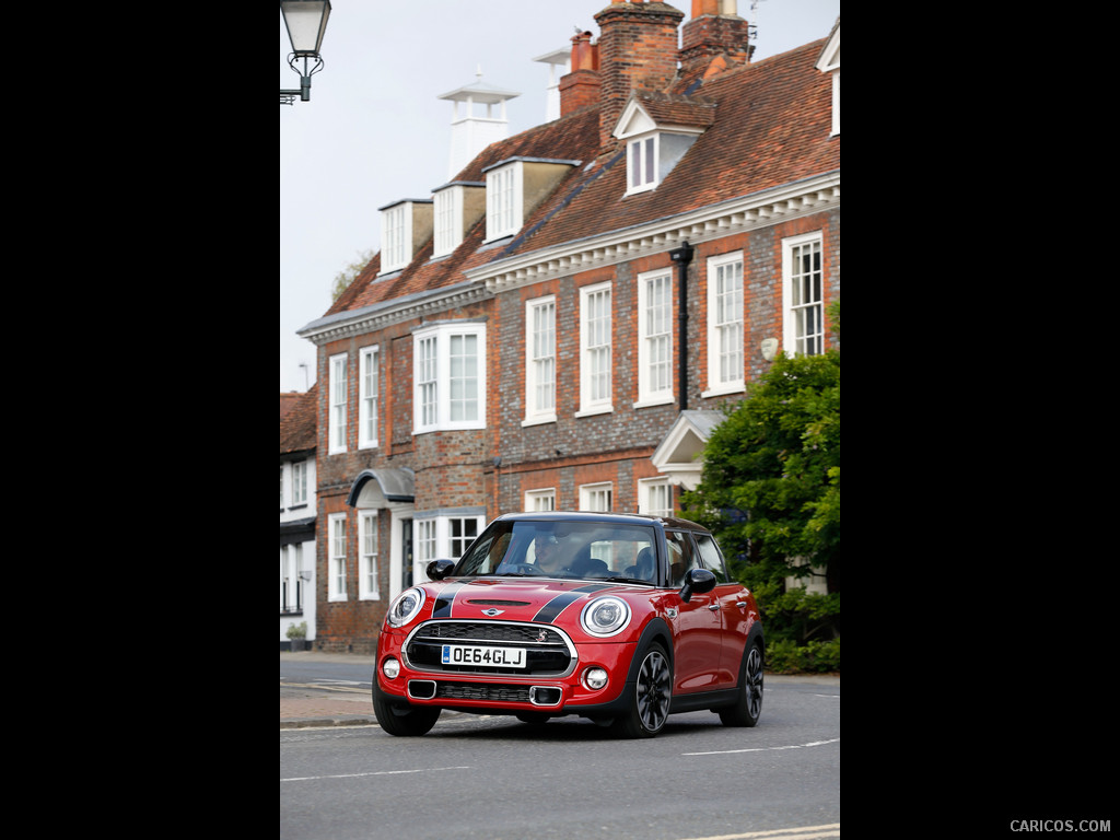 2015 MINI Cooper S 5-Door  - Front