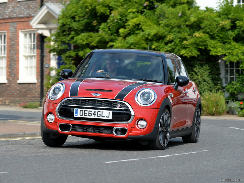 2015 MINI Cooper S 5-Door  - Front