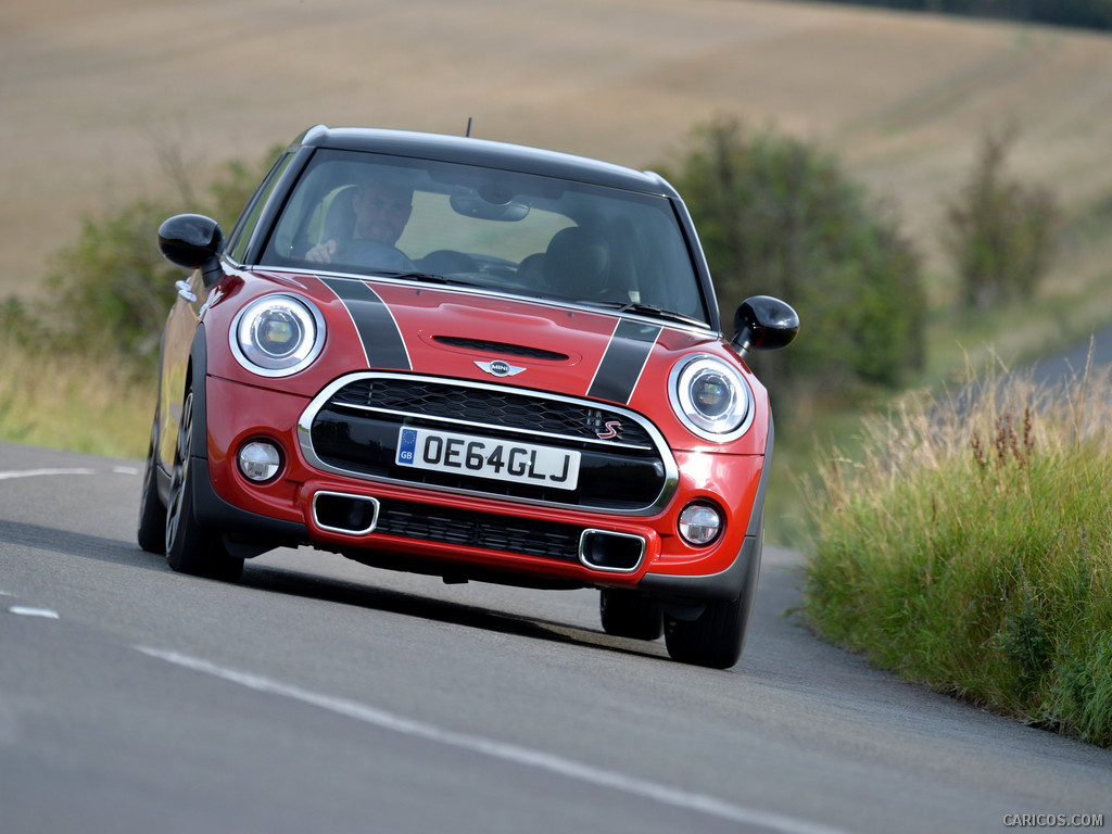 2015 MINI Cooper S 5-Door  - Front