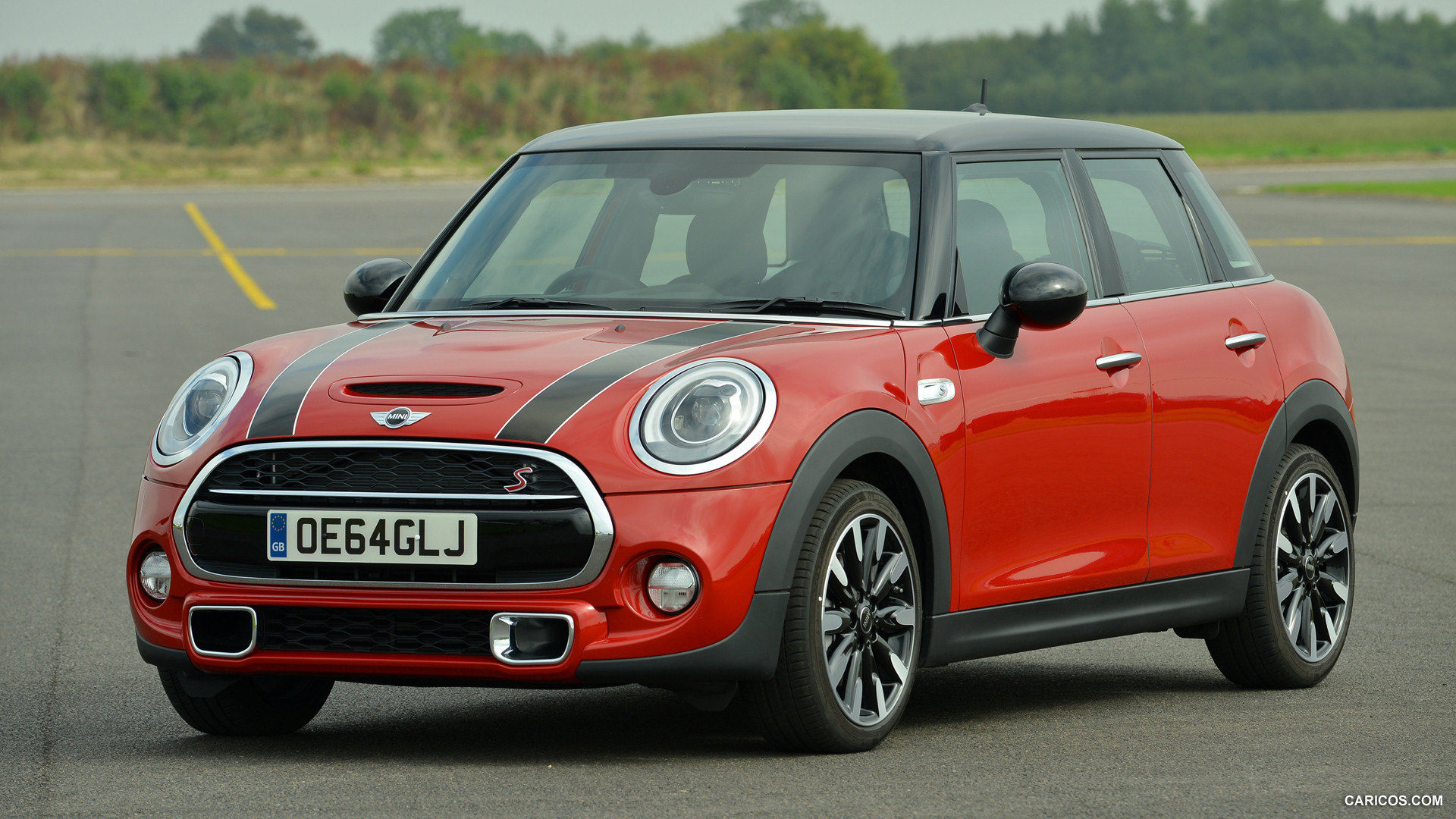 2015 MINI Cooper S 5-Door  - Front, #109 of 169