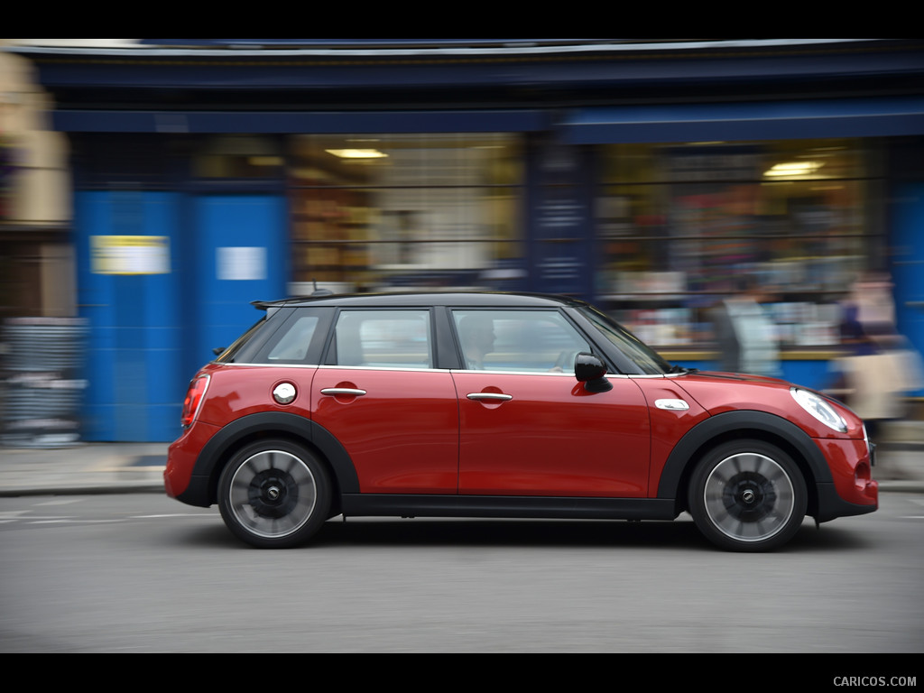 2015 MINI Cooper S 5-Door  - Side