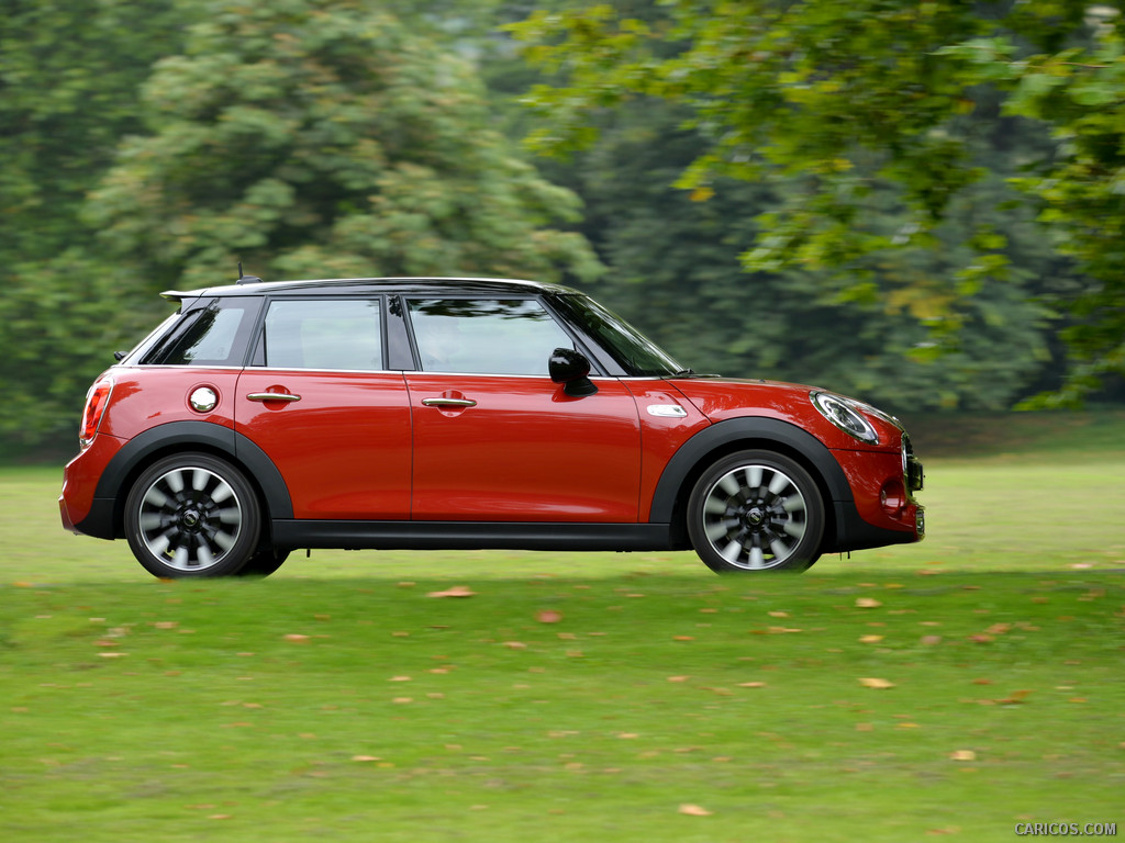 2015 MINI Cooper S 5-Door  - Side