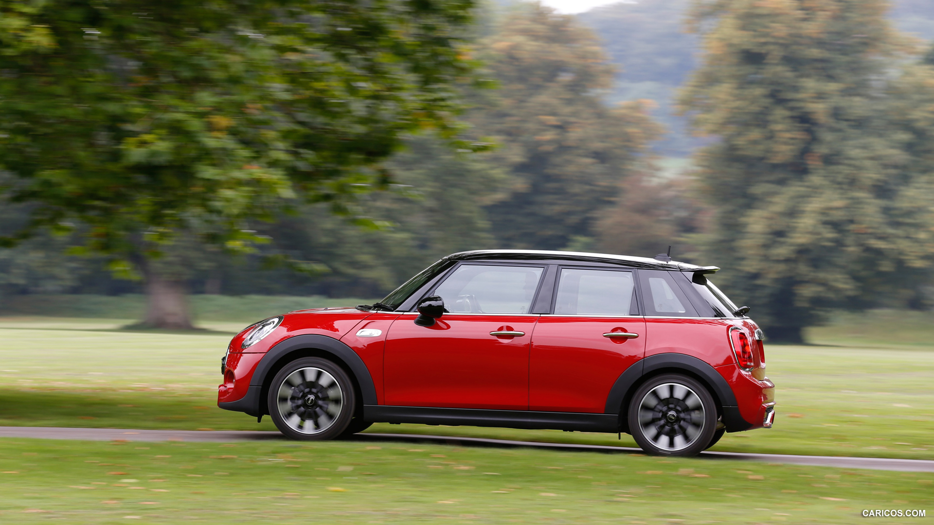 2015 MINI Cooper S 5-Door  - Side, #74 of 169