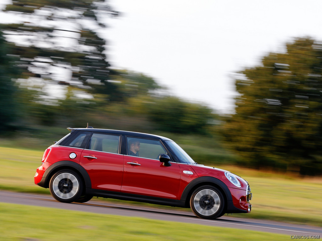 2015 MINI Cooper S 5-Door  - Side