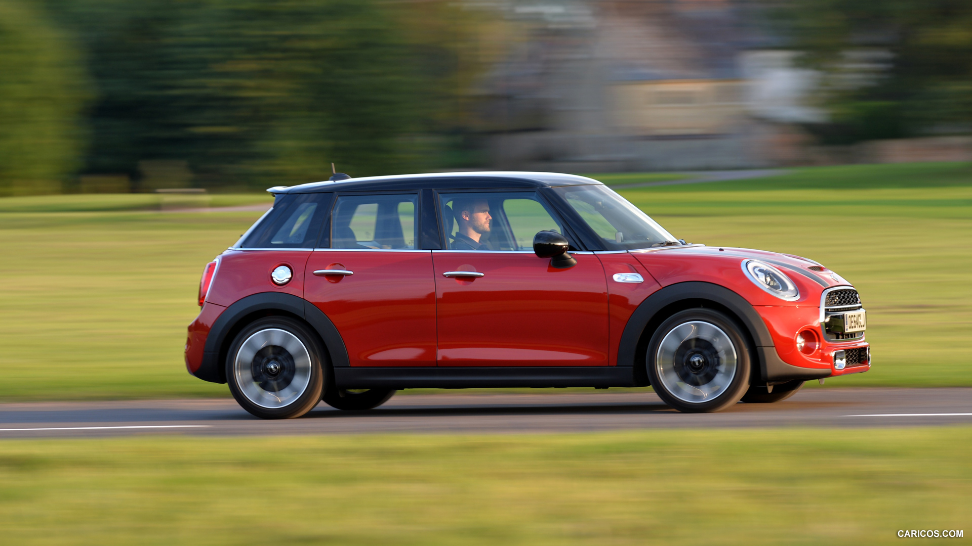 2015 MINI Cooper S 5-Door  - Side, #81 of 169