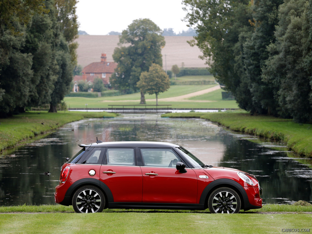 2015 MINI Cooper S 5-Door  - Side