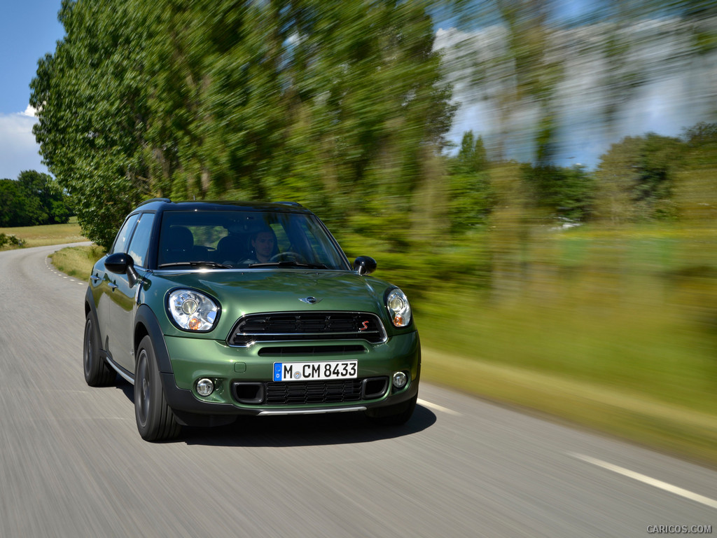 2015 MINI Cooper S Countryman  - Front