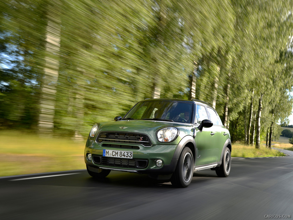 2015 MINI Cooper S Countryman  - Front