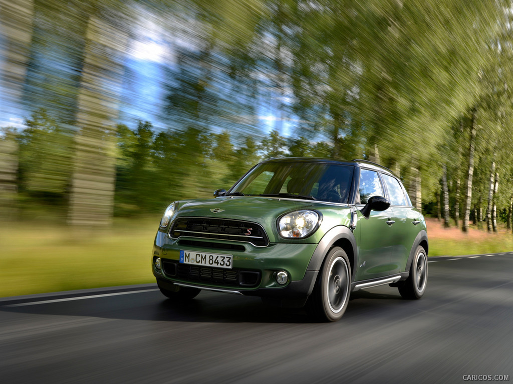 2015 MINI Cooper S Countryman  - Front