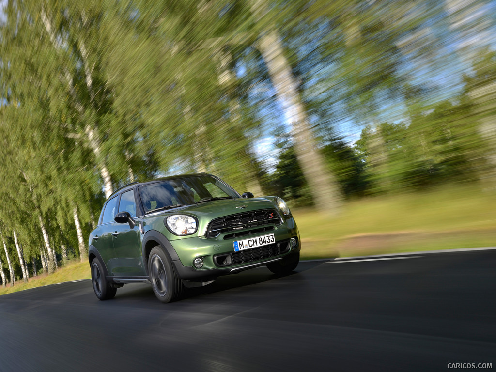 2015 MINI Cooper S Countryman  - Front