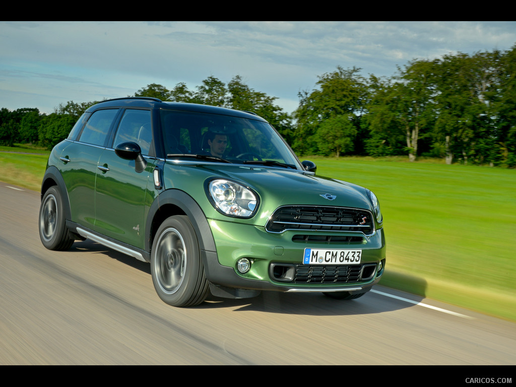 2015 MINI Cooper S Countryman  - Front