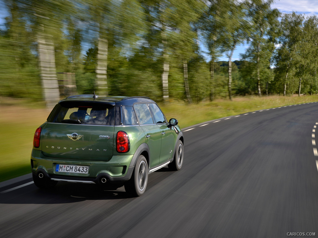 2015 MINI Cooper S Countryman  - Rear