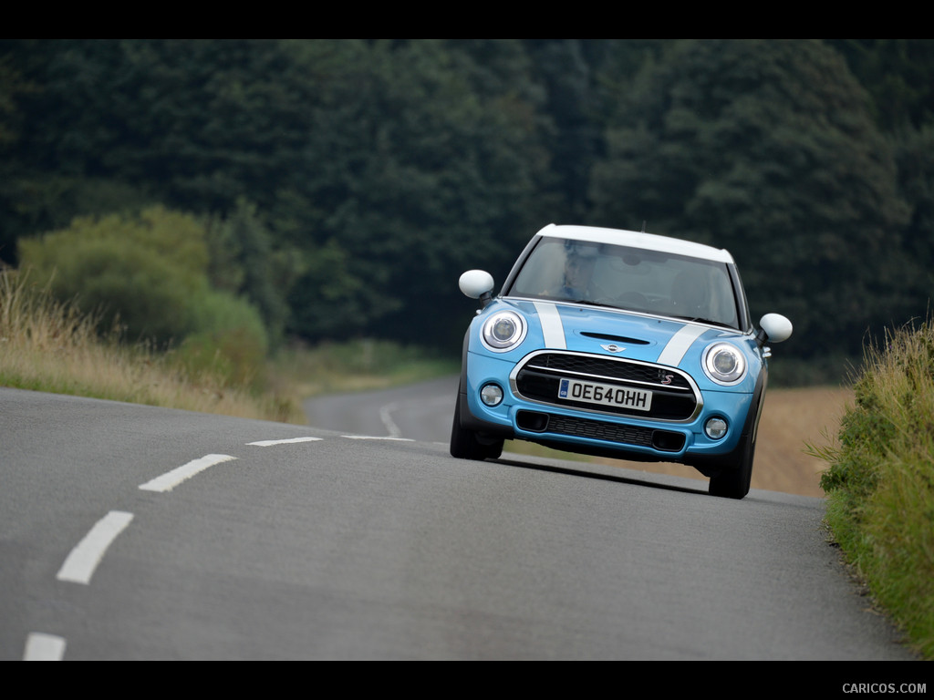 2015 MINI Cooper SD 5-Door  - Front